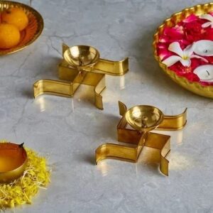 Swastika Shaped Diya Stand