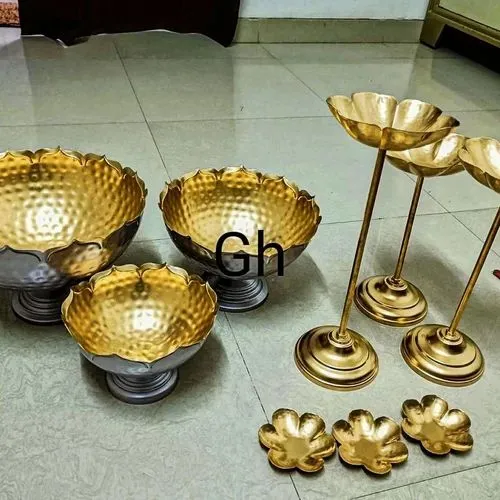 Flower Metal Urli