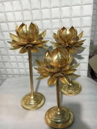 Pillar Trio Metal Candle Stand (13-18 Inch)